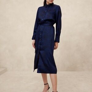 Banana republic Elegant Navy Blue Button-Up Dress size medium NWT